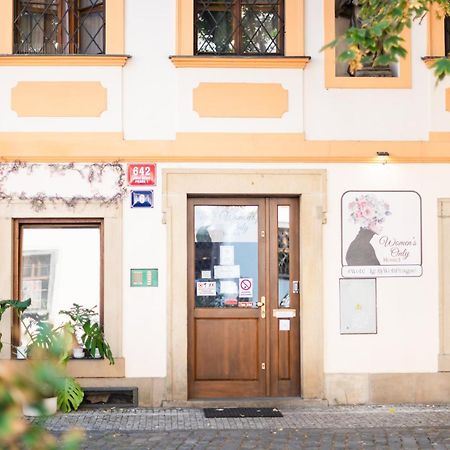 Women'S Only Hostel - Female Only Prague Ngoại thất bức ảnh